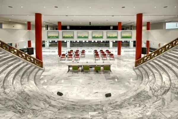 sala-griega-palacio-de-festivales-de-Santander