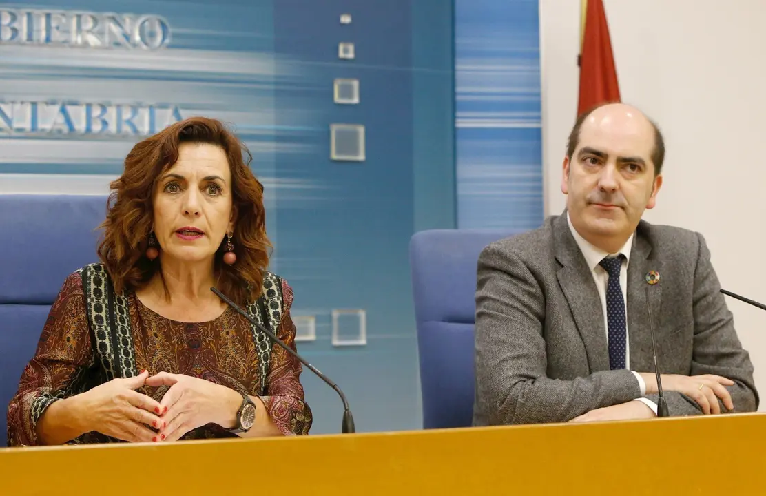 La consejera de Empleo, Ana Bel&eacute;n &Aacute;lvarez, y el director del Servicio C&aacute;ntabro de Empleo, Jos&eacute; Manuel Callejo