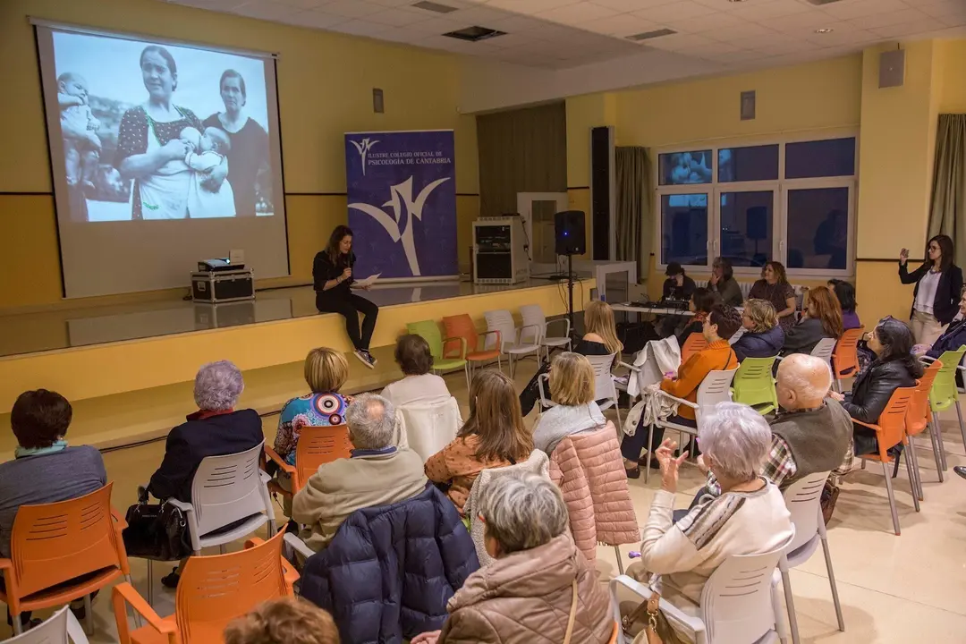 Actividad de la Semana de la Mujer de 2019 en el Centro de Mayores (archivo)