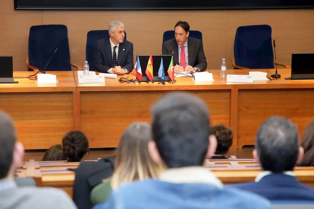 El consejero de Obras P&uacute;blicas, Ordenaci&oacute;n del Territorio y Urbanismo del Gobierno de Cantabria, Jos&eacute; Luis Gochicoa, en una jornada en la UC sobre el proyecto 'Energy Push'