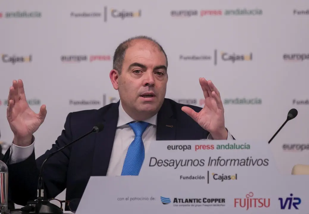 Intervenci&oacute;n del presidente de la Asociaci&oacute;n de Trabajadores Aut&oacute;nomos (ATA), Lorenzo Amor, durante su participaci&oacute;n junto a la Consejera de Empleo, Formaci&oacute;n, y Trabajo Aut&oacute;nomo, Roc&iacute;o Blanco, en los desayunos informativos de Europa Press Andaluc&iacute;a en co