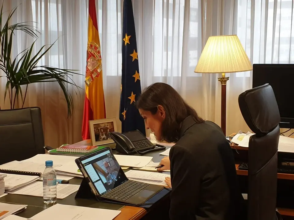 La ministra de Industria, Comercio y Turismo, Reyes Maroto, ha presidido una reuni&oacute;n extraordinaria de la Conferencia Sectorial de Turismo