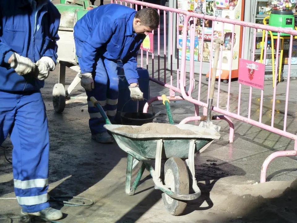 Obreros, alba&ntilde;iles, obras, construcci&oacute;n, empleo