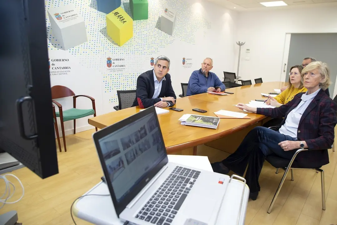 El vicepresidente y la consejera de Educaci&oacute;n participan por videoconferencia en la Sectorial de Educacion