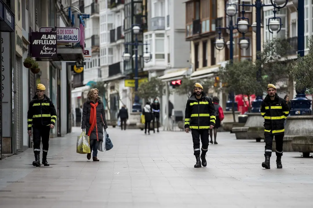 DAVID S. BUSTAMANTE 17/03/2020 SANTANDER/ CANTABRIA La Unidad Militar de Emergencias UME realiza apoyo de seguridad en Santander tras decretarse el Estado de Alerta en Espa&ntilde;a por el Coronavirus COVID-19 