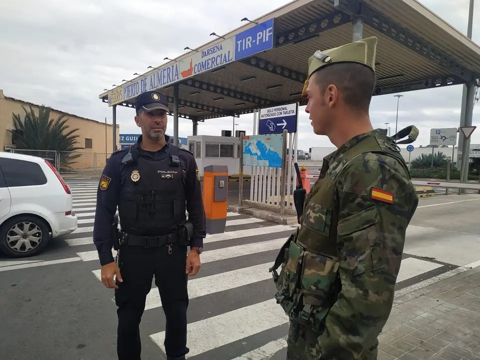 Militar y Polic&iacute;a Nacional en Almer&iacute;a