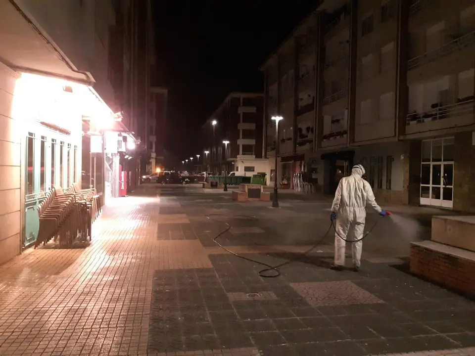 Labores de desinfecci&oacute;n del dispositivo de la Consejer&iacute;a de Obras P&uacute;blicas