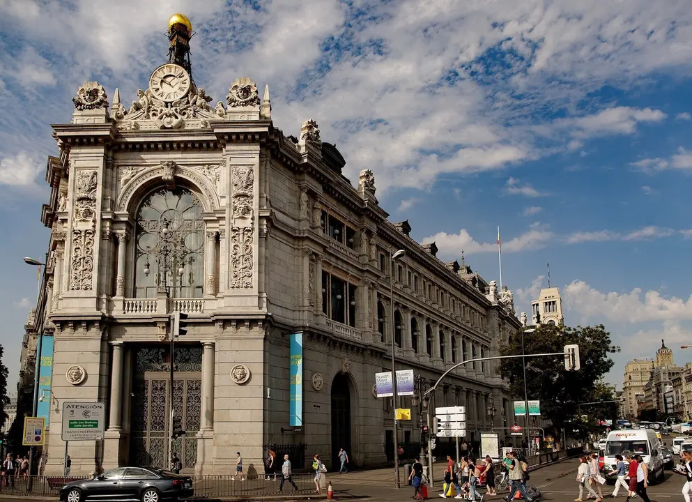 Fachada del edificio del Banco de Espa&ntilde;a situada en la confluencia del Paseo del Prado y la madrile&ntilde;a calle de Alcal&aacute;.