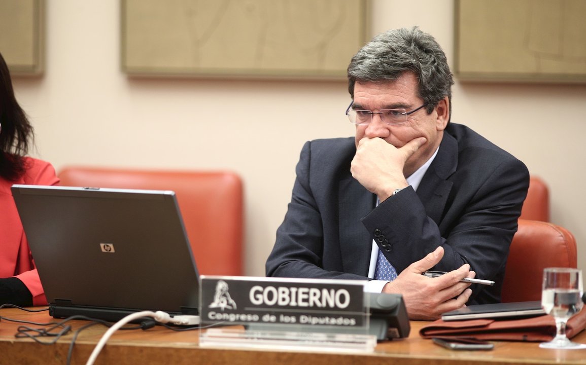 El ministro de Inclusión, Seguridad Social y Migraciones, José Luis Escrivá, en el Congreso de los Diputados el 5 de marzo de 2020.