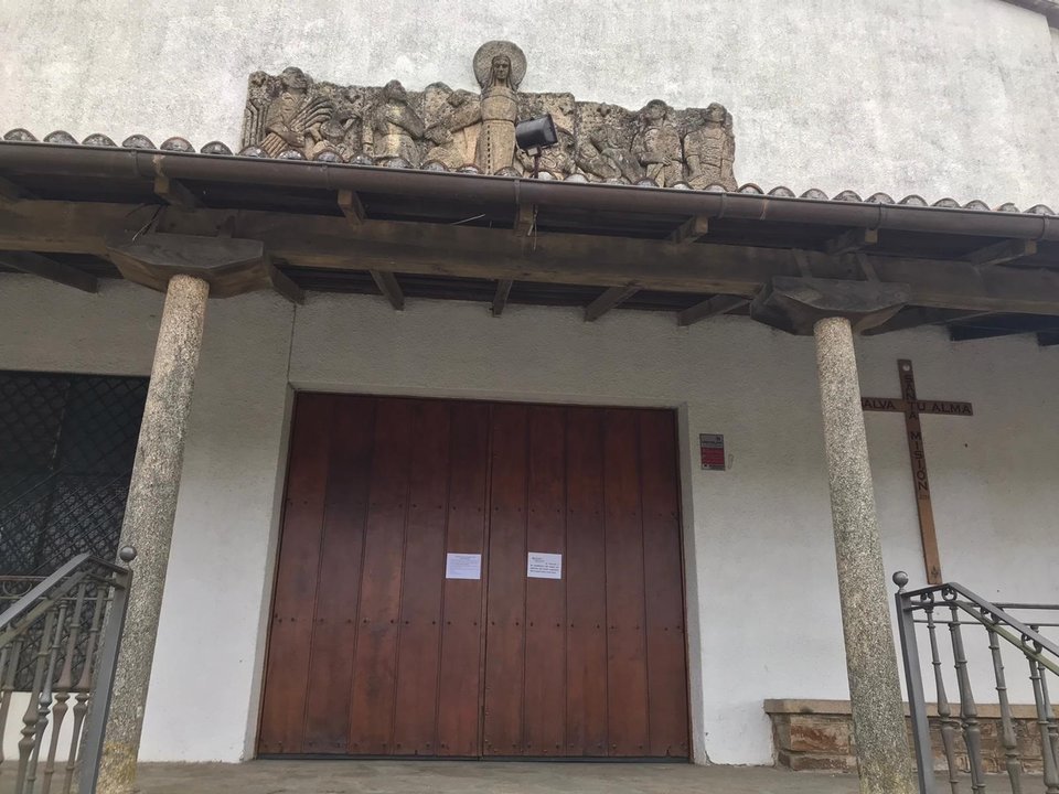 Iglesia cerrada por la crisis del coronavirus Covid-19. Confinamiento en Galicia.