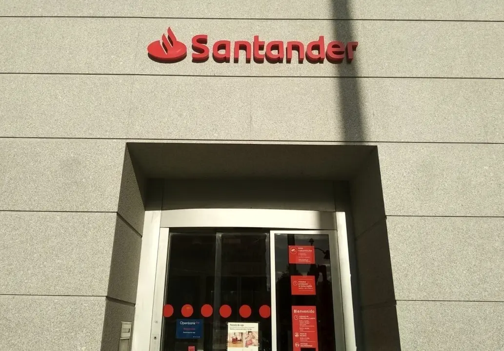Una oficina de Banco Santander en Madrid.