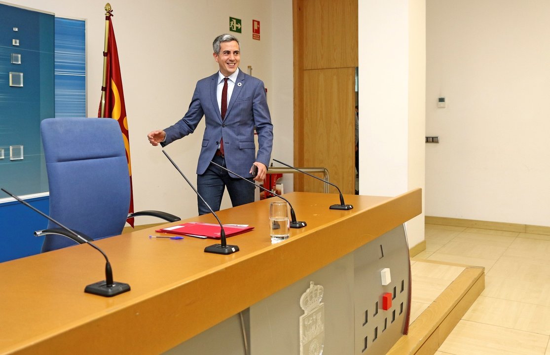 El vicepresidente del Gobierno de Cantabria y consejero de Universidades, Igualdad, Cultura y Deporte, Pablo Zuloaga