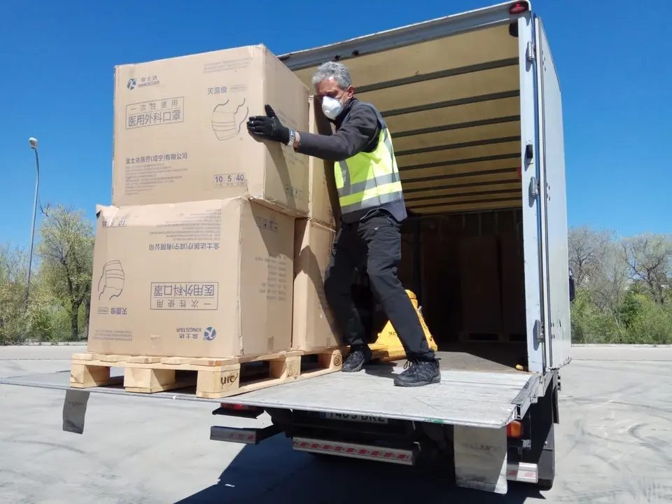 El Ministerio del Interior reparte m&aacute;s de un mill&oacute;n de mascarillas entre Polic&iacute;a Nacional, Guardia Civil e Instituciones Penitenciarias.