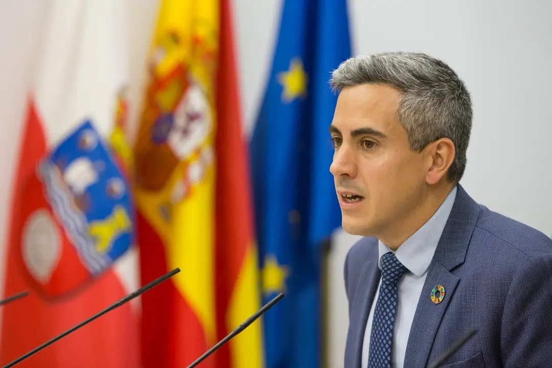 El vicepresidente, Pablo Zuloaga, informa de los acuerdos del Consejo de Gobierno en rueda de prensa