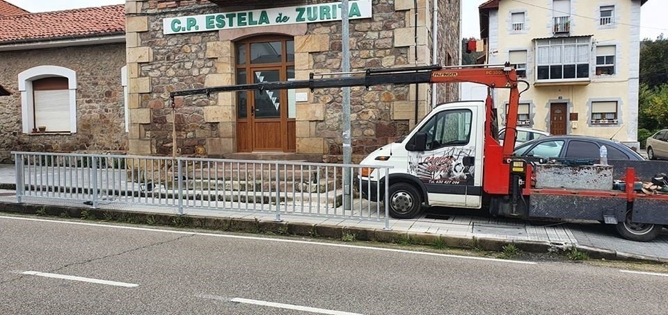 Mejoras de seguridad vial en el colegio público Estela de Zurita