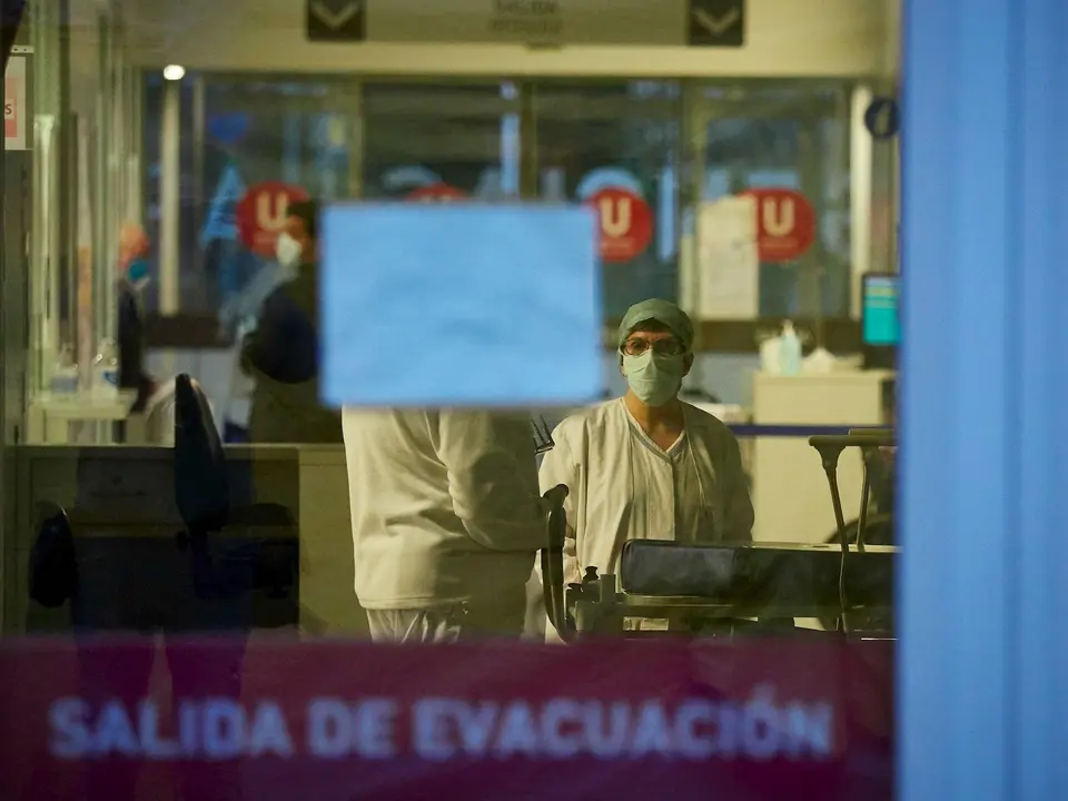 Personal sanitario del Hospital de Navarra en el Servicio de Urgencias durante la cuarta semana de confinamiento por el Estado de Alarma decretado por el Gobierno de Espa&ntilde;a con motivo del coronavirus, COVID-19. En Pamplona. 7 de abril de 2020.
