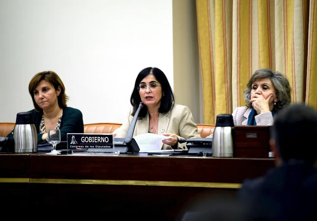 La ministra de Pol&iacute;tica Territorial y Funci&oacute;n P&uacute;blica, Carolina Darias (centro), en una foto de archivo