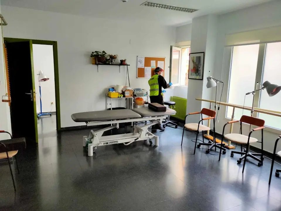 FOTO UME CENTRO SALUD AMPUERO 2