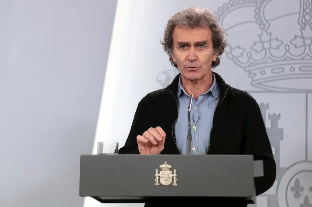 El director del Centro de Coordinaci&oacute;n de Alertas y Emergencias Sanitarias del Ministerio, Fernando Sim&oacute;n, interviene en la rueda de prensa.