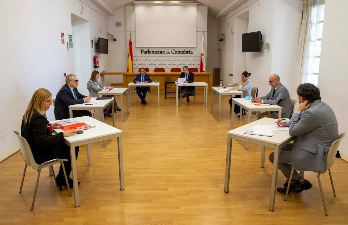 Reuni&oacute;n Gobierno-grupos parlamentarios sobre el plan de choque