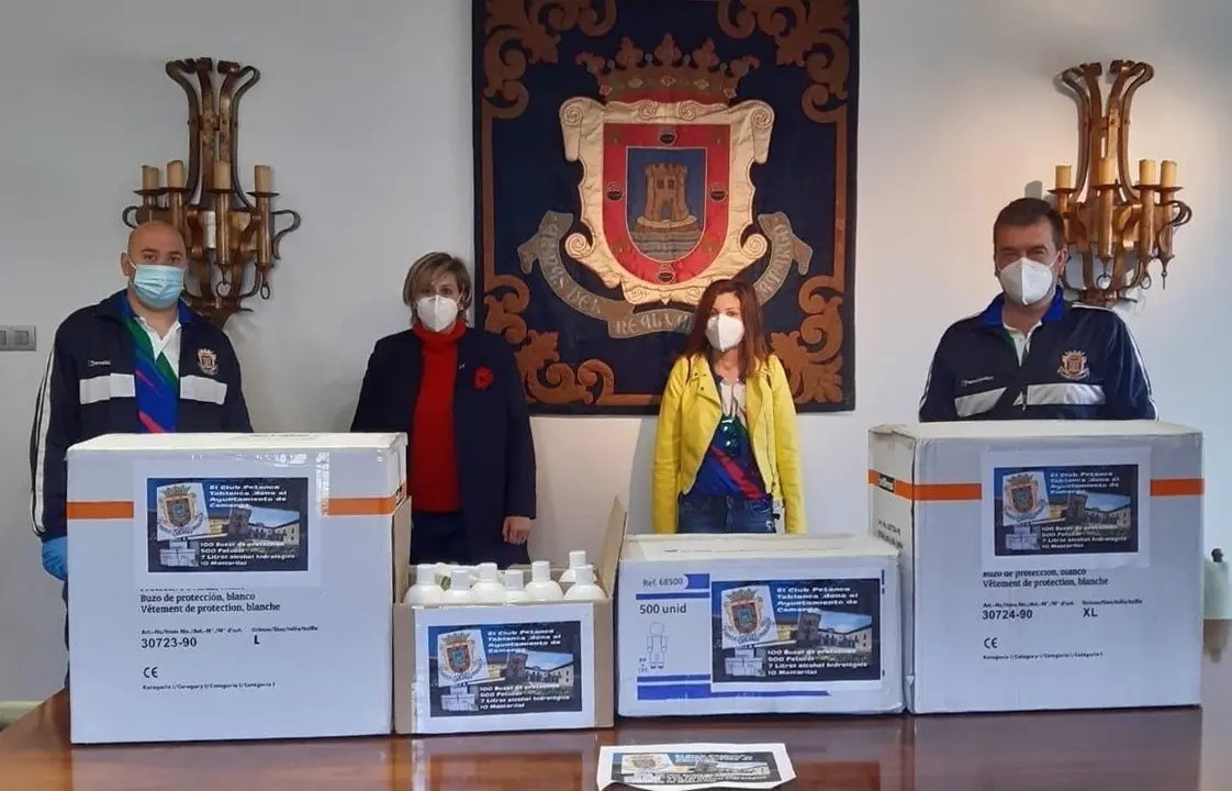 Donaci&oacute;n de material al Ayuntamiento de Camargo