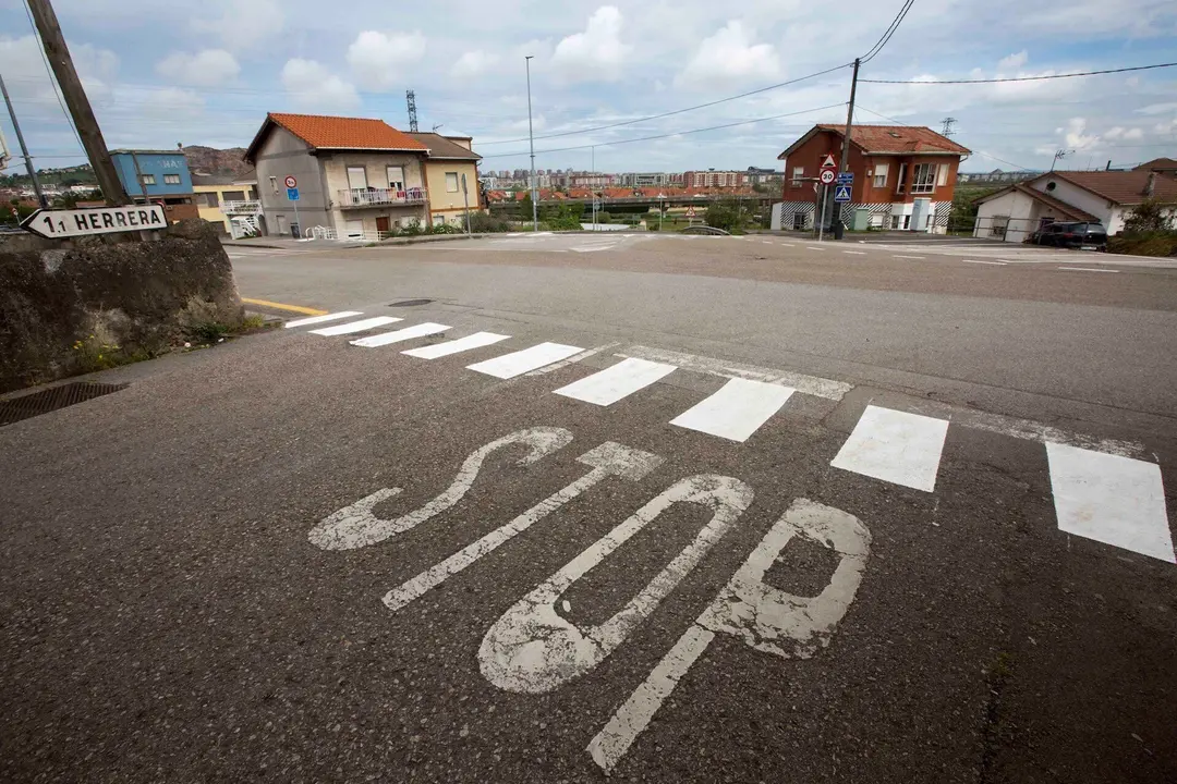 Nuevo paso de peatones en Camargo
