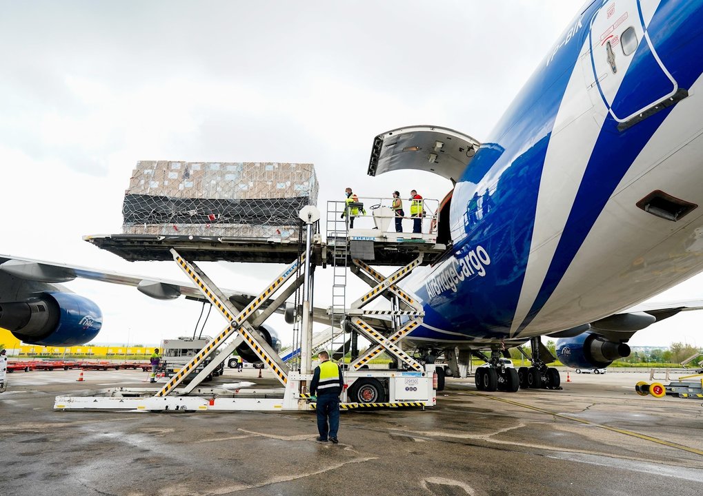 Avión aterrizados en Barajas con cargamento de material sanitario