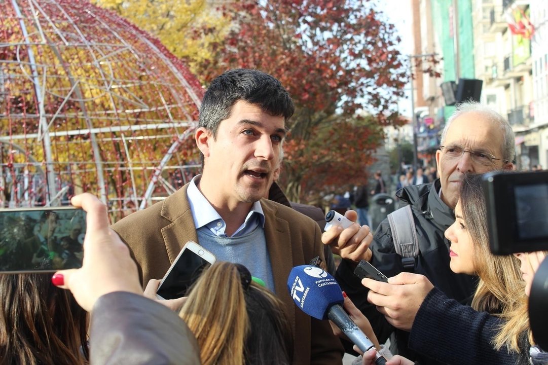 Daniel Fernández, concejal y portavoz del PSOE de Santander