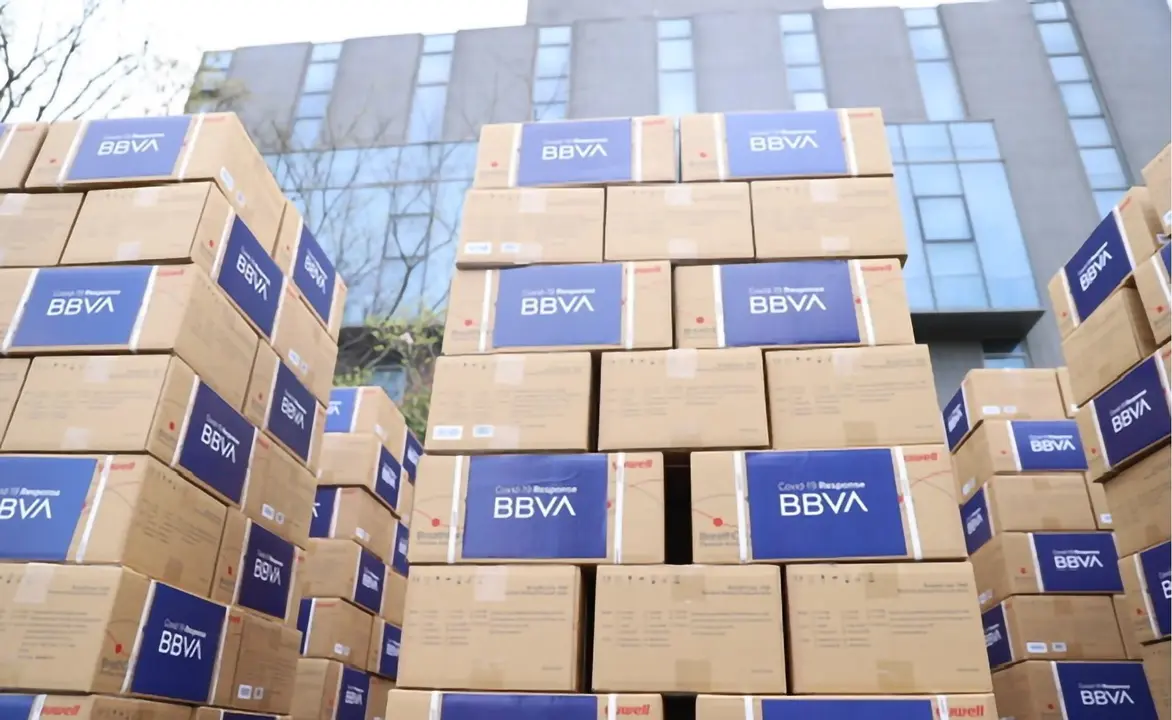 Material sanitario donado por BBVA