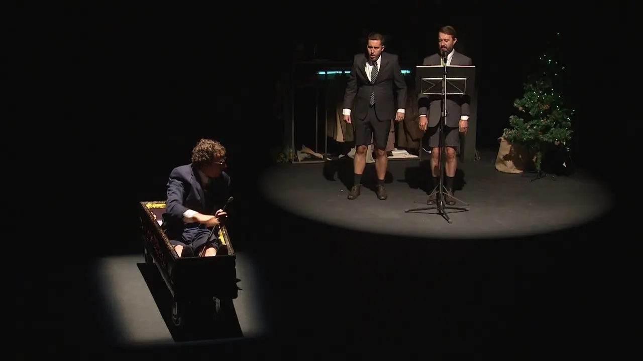 La obra 'Alg&uacute;n d&iacute;a todo esto ser&aacute; tuyo', en el Teatro de La Abad&iacute;a. (Foto de archivo)