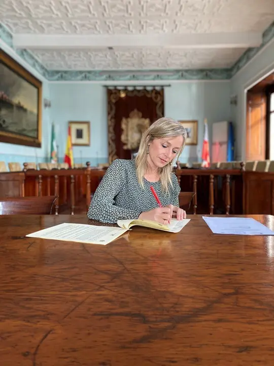 La alcaldesa de Castro Urdiales, Susana Herr&aacute;n (PSOE)