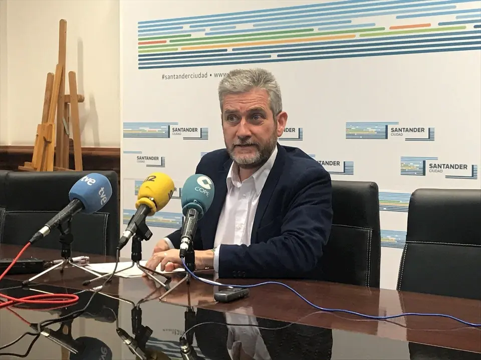 El portavoz del equipo de Gobierno de Santander, Javier Ceruti 