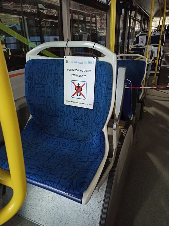 Cartel colocado en los autobuses de Santander en los asientos que no deben ser ocupados