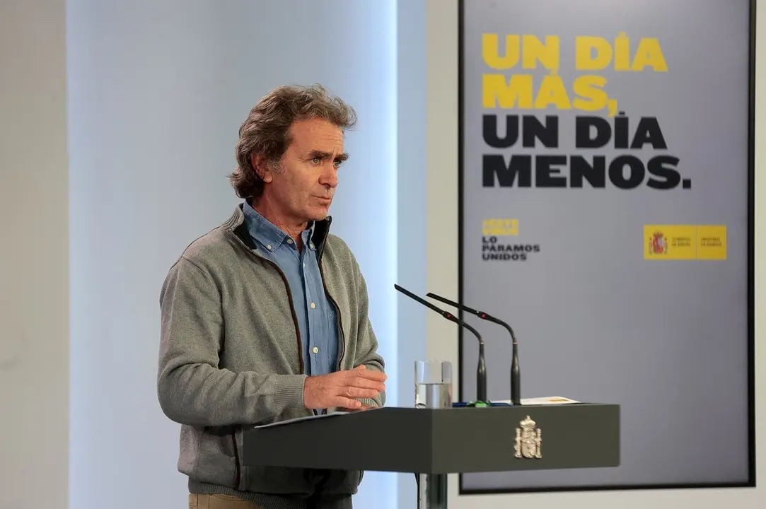 El director del Centro de Coordinaci&oacute;n de Alertas y Emergencias Sanitarias, Fernando Sim&oacute;n, durante una rueda de prensa tras una reuni&oacute;n del Comit&eacute; T&eacute;cnico para la Desescalada