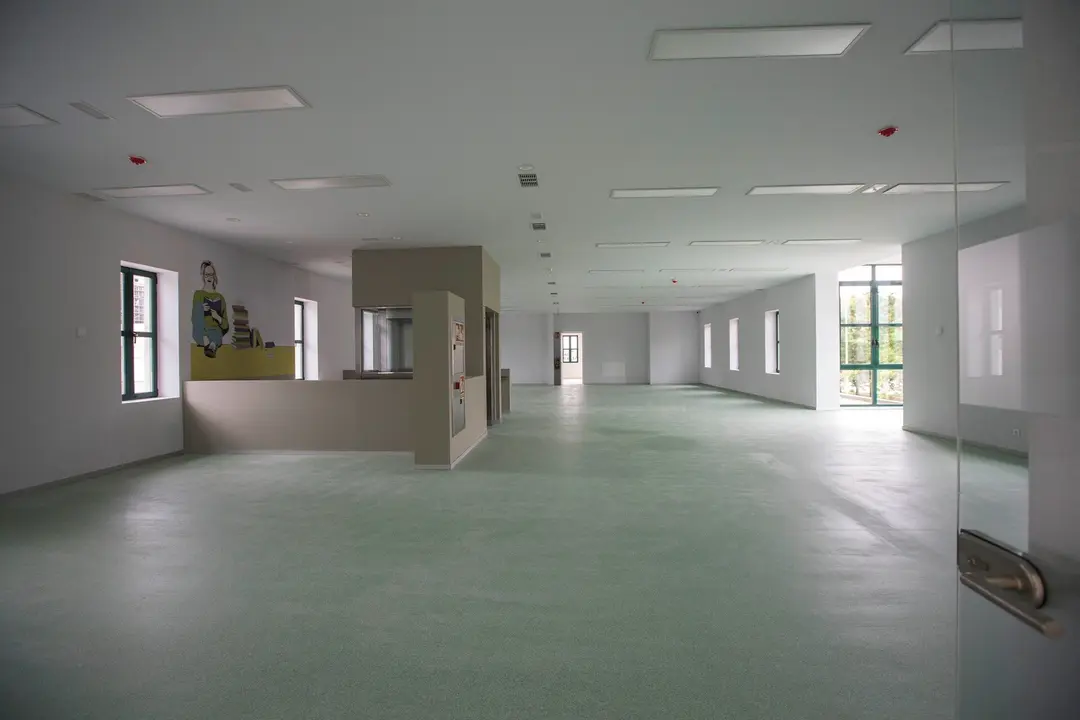 La biblioteca de La Vidriera permanecer&aacute; cerrada al p&uacute;blico para agilizar su traslado a las nuevas instalaciones de Cros