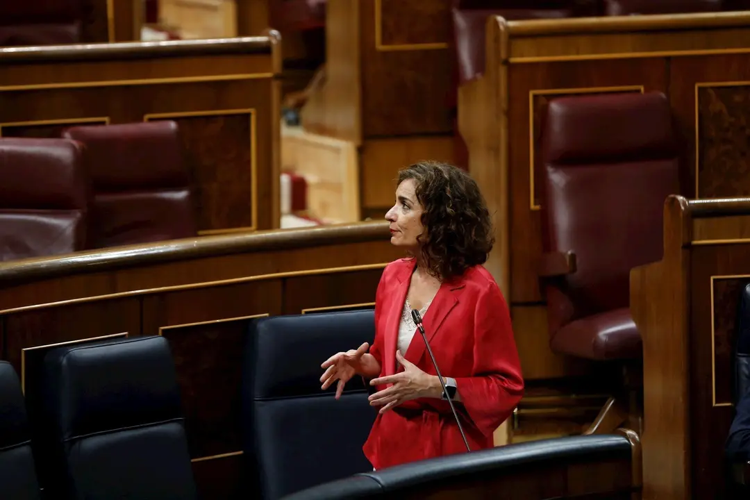 La ministra de Hacienda, Mar&iacute;a Jes&uacute;s Montero, en el Congreso.