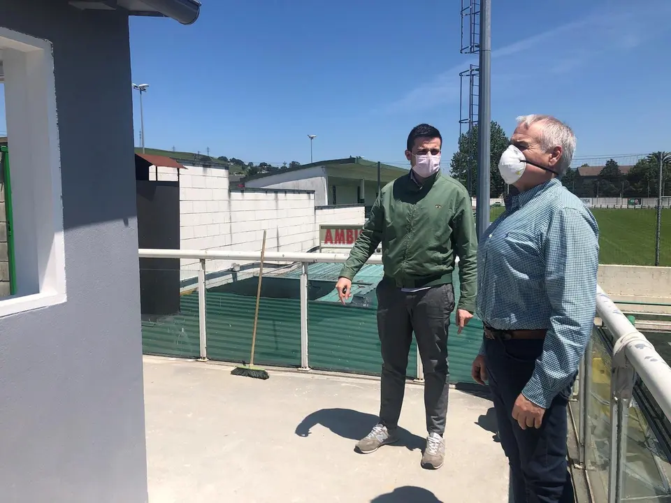 Concluidas las obras en el campo de hierba artificial de 'El Pilar' en Guarnizo