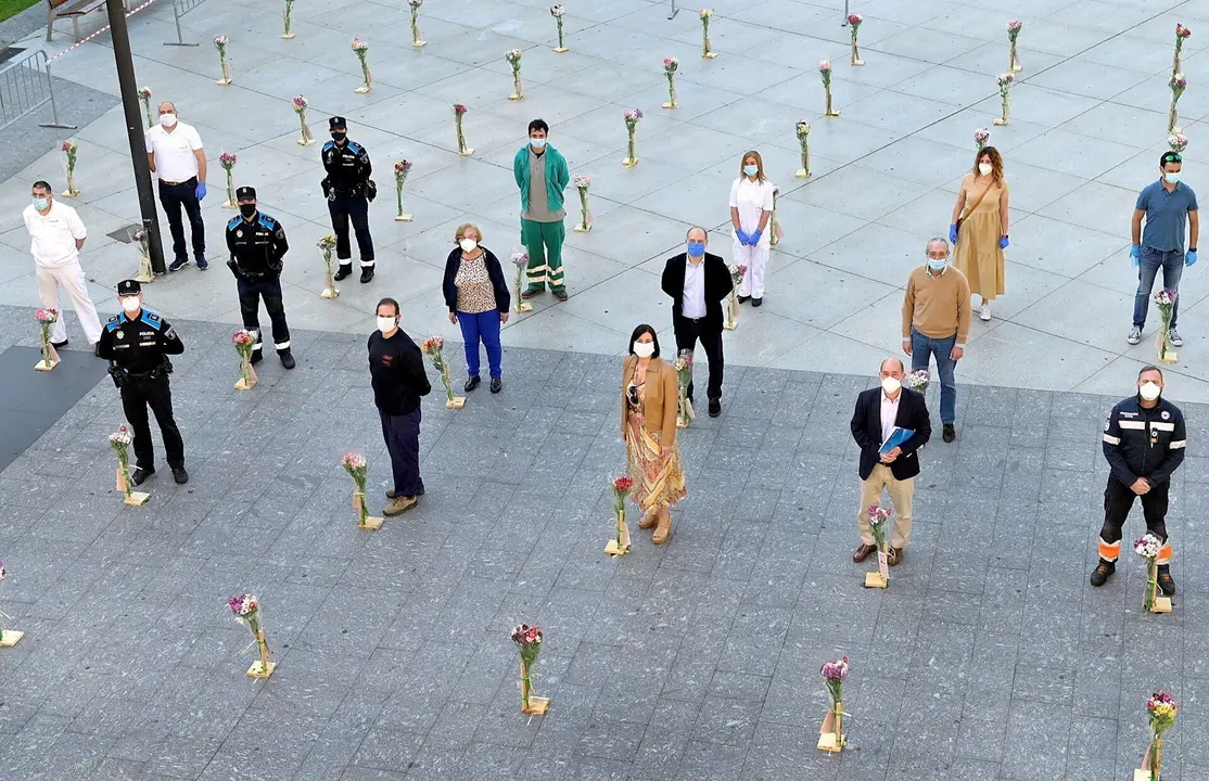 Acto &rsquo;10.000 flores por la vida'