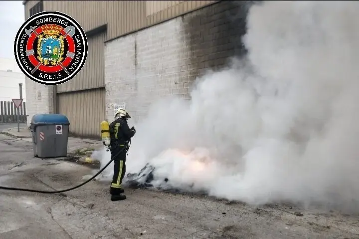 Incencio de un contenedor