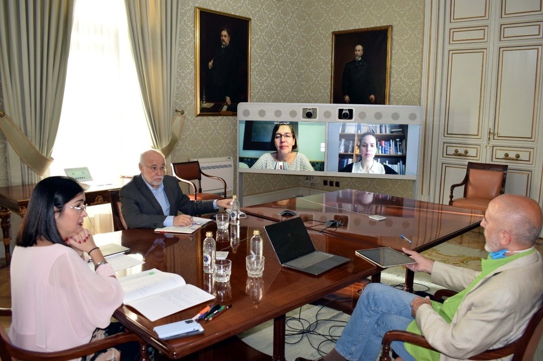 Reunión entre la ministra Carolina Darias y la rectora de la UIMP María Luz Morán