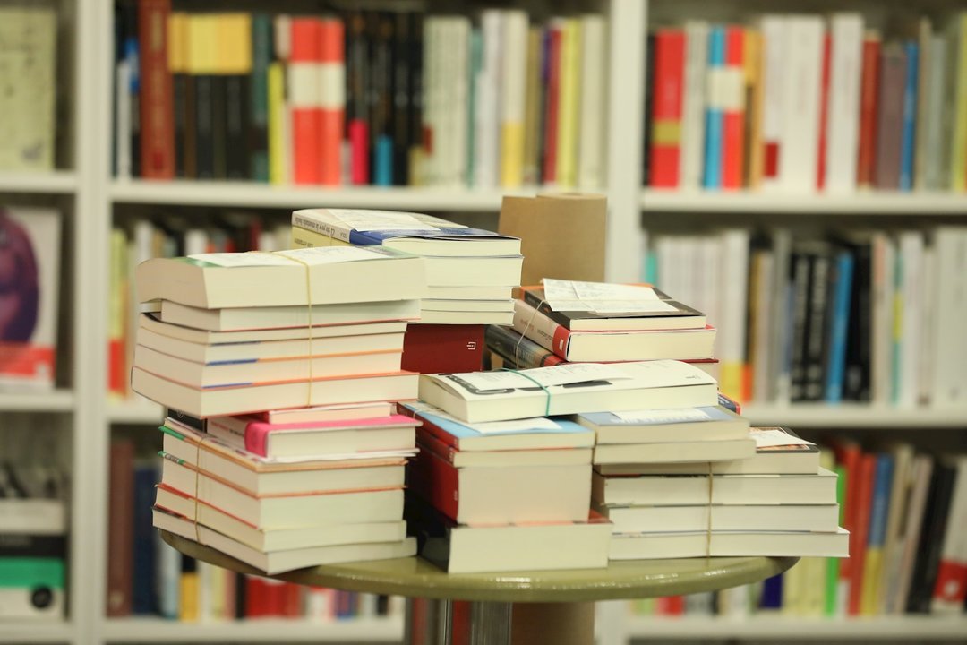Libros en una librería. Archivo