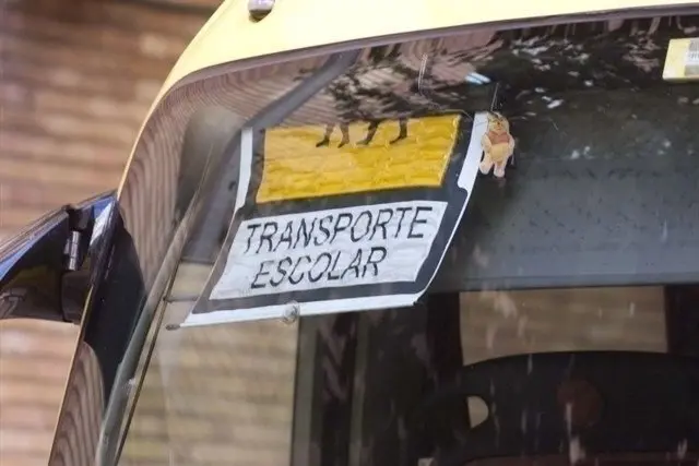 Autob&uacute;s escolar