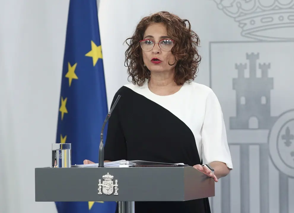La ministra portavoz y de Hacienda, Mar&iacute;a Jes&uacute;s Montero, comparece ante los medios tras el Consejo de Ministros celebrado en Moncloa este martes.