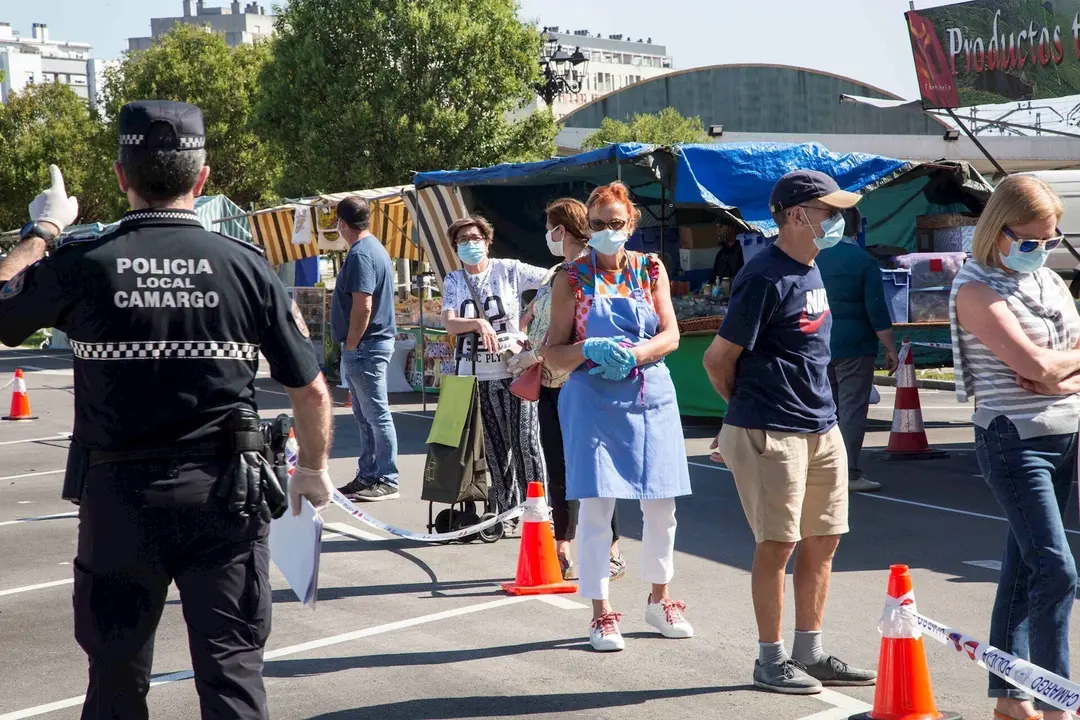 El mercadillo de Malia&ntilde;o retoma su actividad con medidas de seguridad