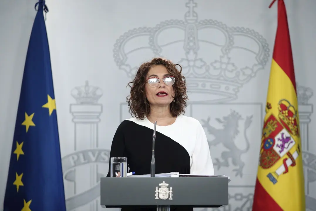 La ministra portavoz y de Hacienda, Mar&iacute;a Jes&uacute;s Montero, comparece ante los medios tras el Consejo de Ministros celebrado en Moncloa, en Madrid (Espa&ntilde;a), a 26 de mayo de 2020.