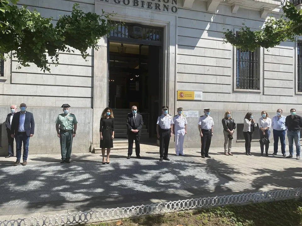 Minuto de silencio en la Delegaci&oacute;n del Gobierno en Cantabria