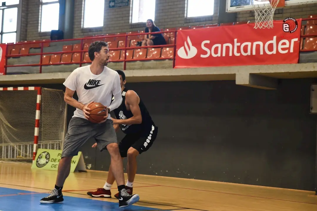 El jugador espa&ntilde;ol Pau Gasol en una edici&oacute;n de su 'Pau Gasol Academy by Santander', que en 2020 ser&aacute; virtual y gratuita