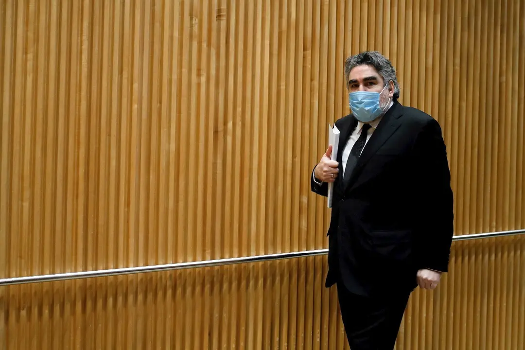 El ministro de Cultura y Deporte, Jos&eacute; Manuel Rodr&iacute;guez Uribes, antes de su comparecencia a petici&oacute;n propia en la Comisi&oacute;n de Cultura del Congreso