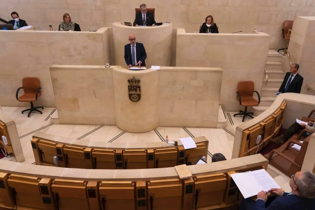 F&eacute;lix &Aacute;lvarez interviene en el Parlamento