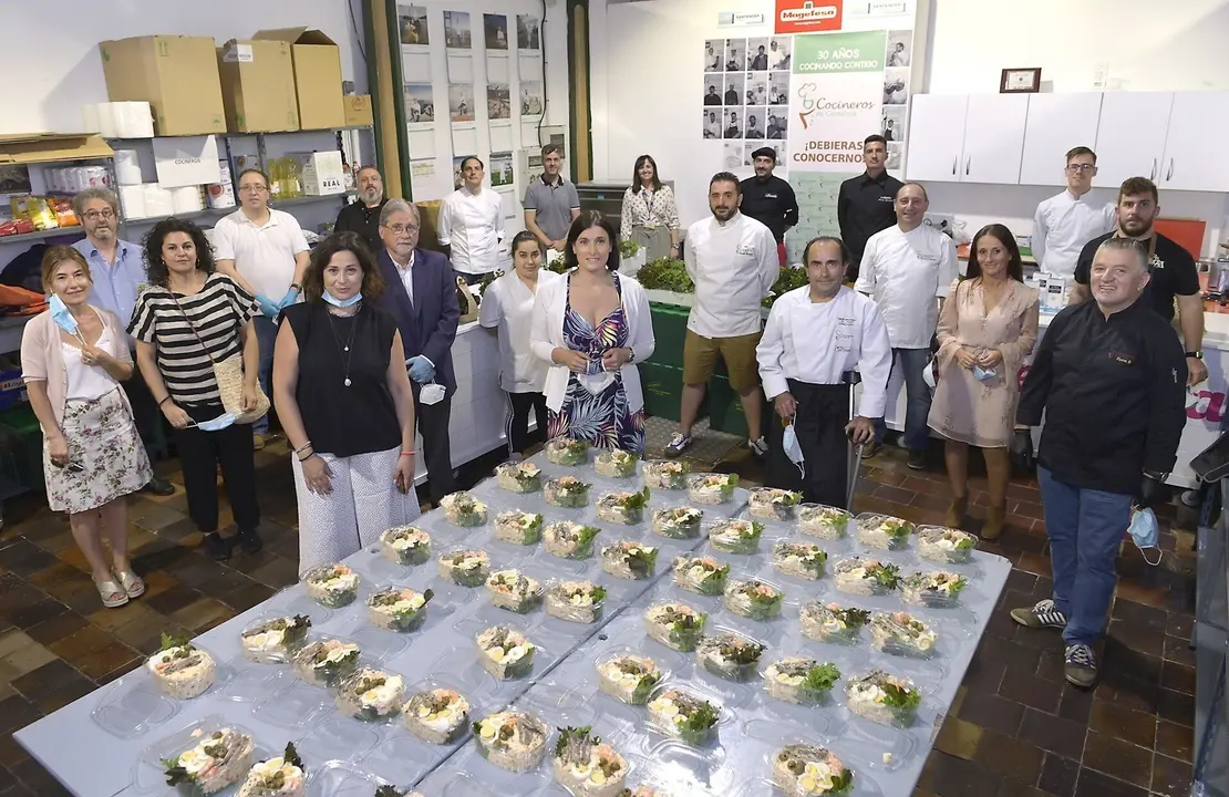 Reparto lotes de comida Ayuntamiento Santander
